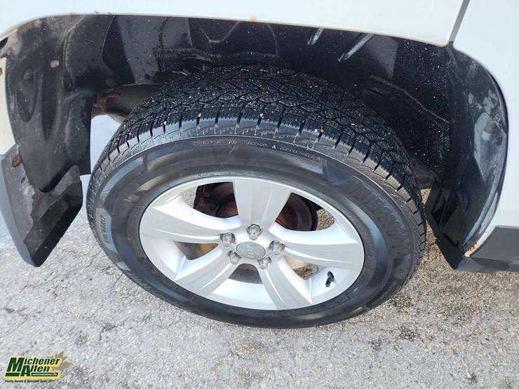 2014-jeep-patriot-image-18