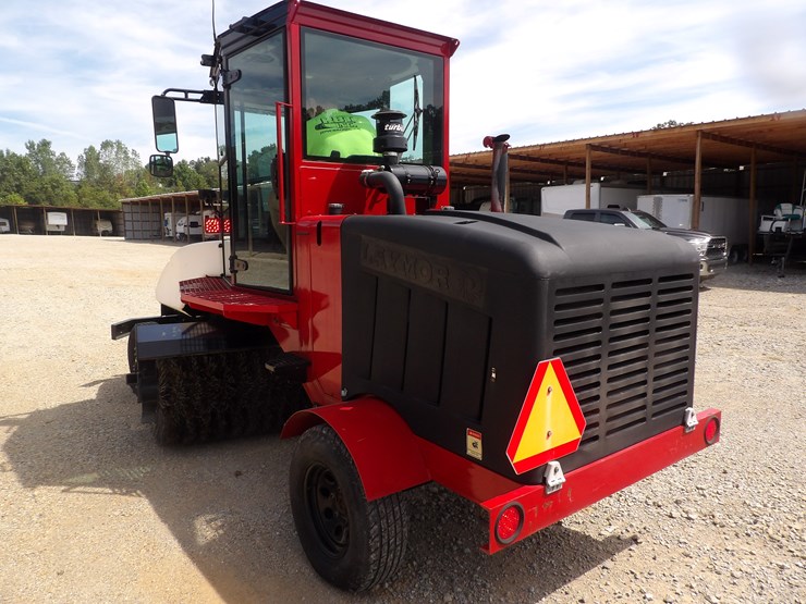 #27065-•-2019-laymor-sm-450t-sweeper-/-broom-image-5