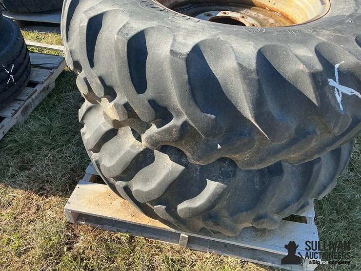 goodyear-14.9-24-tires-on-8-bolt-rims-image-2