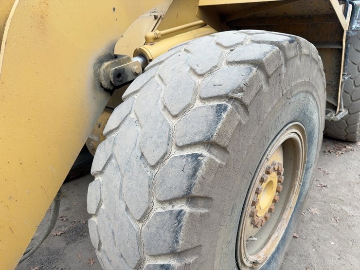 2008-caterpillar-938h-image-15