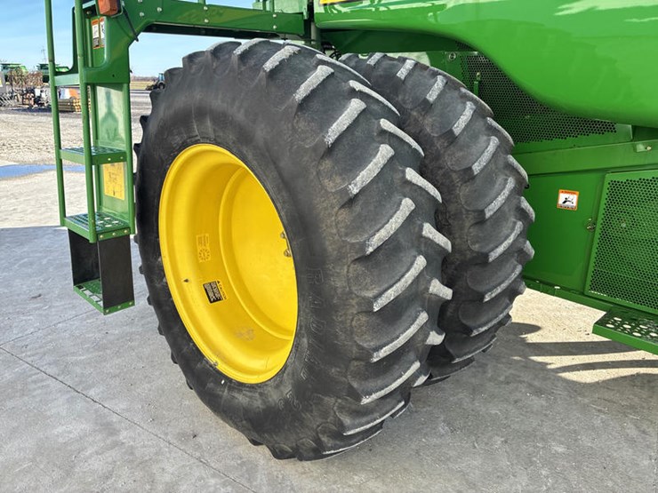 2004-john-deere-9660-sts-image-38