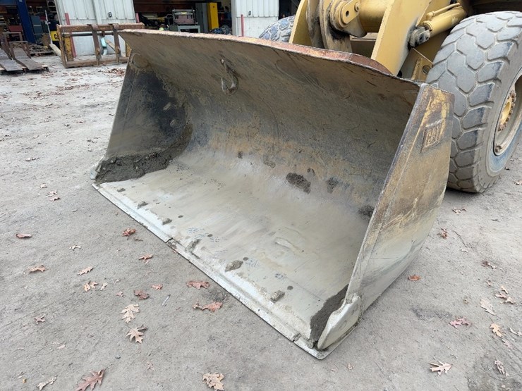 2008-caterpillar-938h-image-9