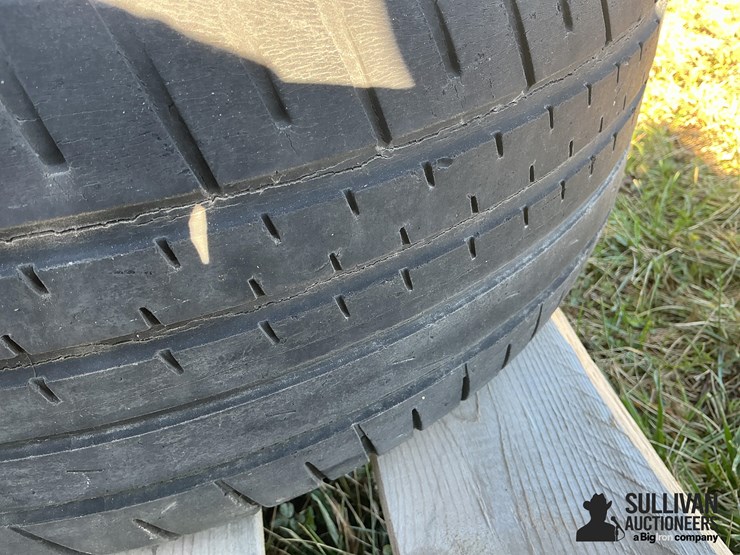 hankook-215/55r16-tires-on-6-bolt-rims-image-5