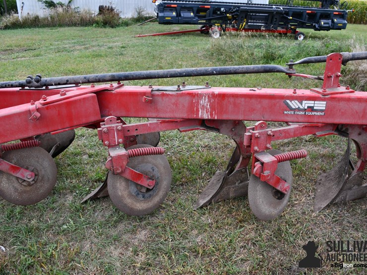 white-5-bottom-plow-image-11