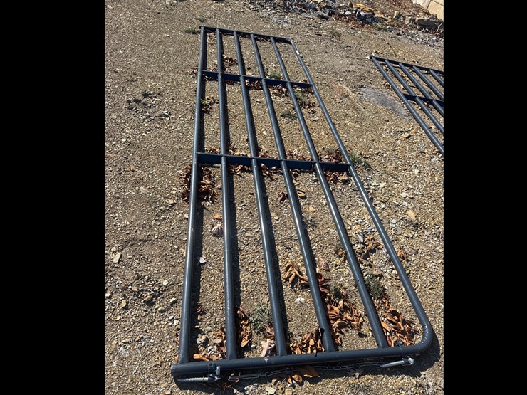 #1102-•-14-foot-six-bar-gate-image-1