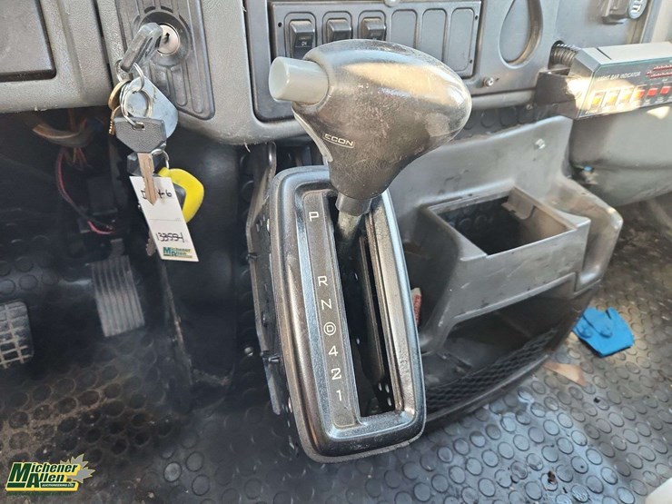 international-durastar-4300-image-13