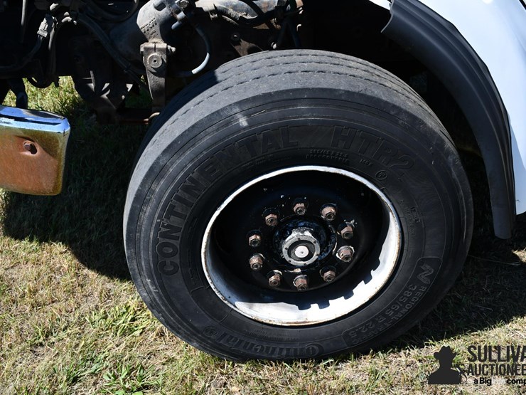 1997-ford-lt9513-image-17