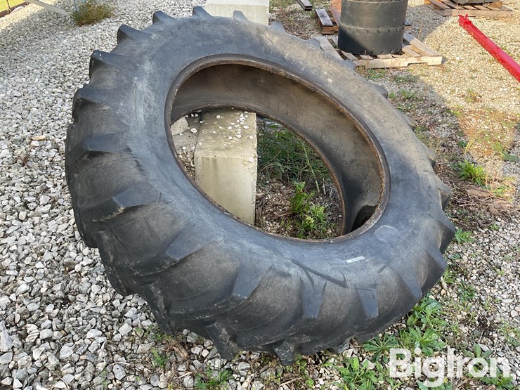 armstrong-tractor-tire-image-4