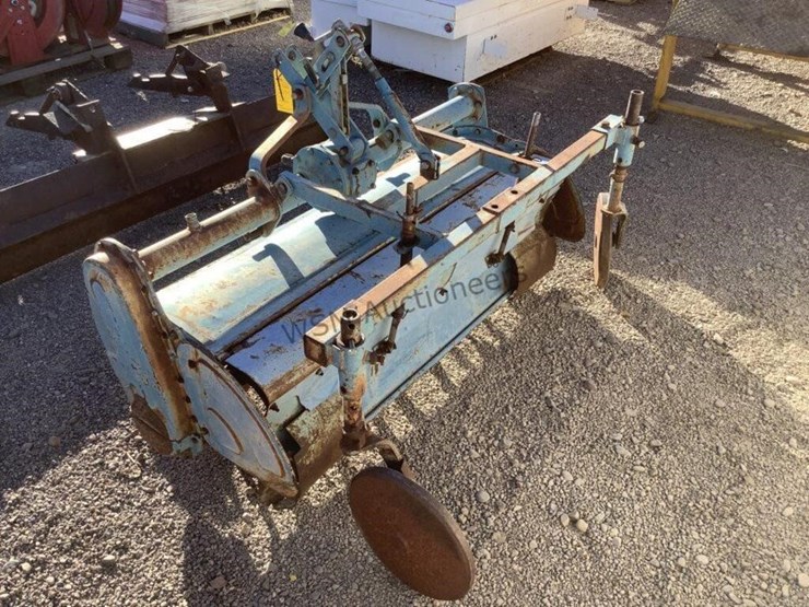 58in-3-point-tiller-attachment-image-2