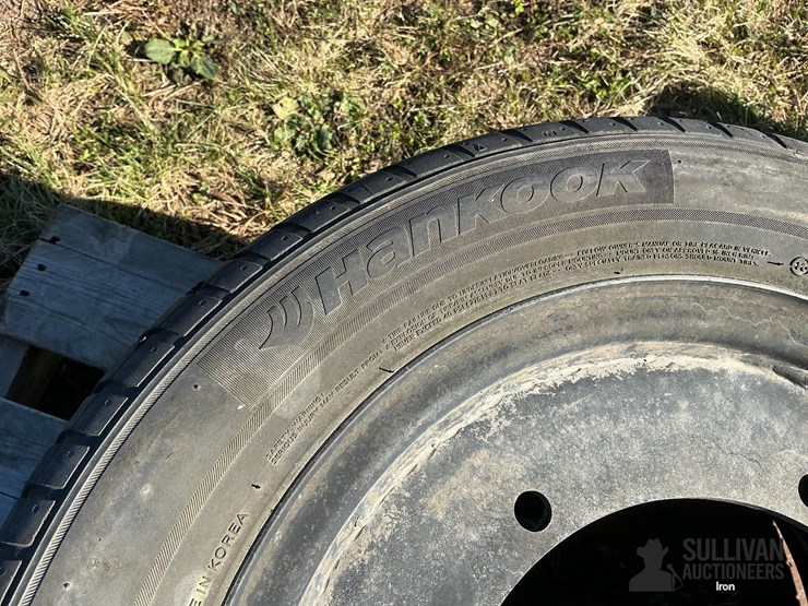 hankook-215/55r16-tires-on-6-bolt-rims-image-2