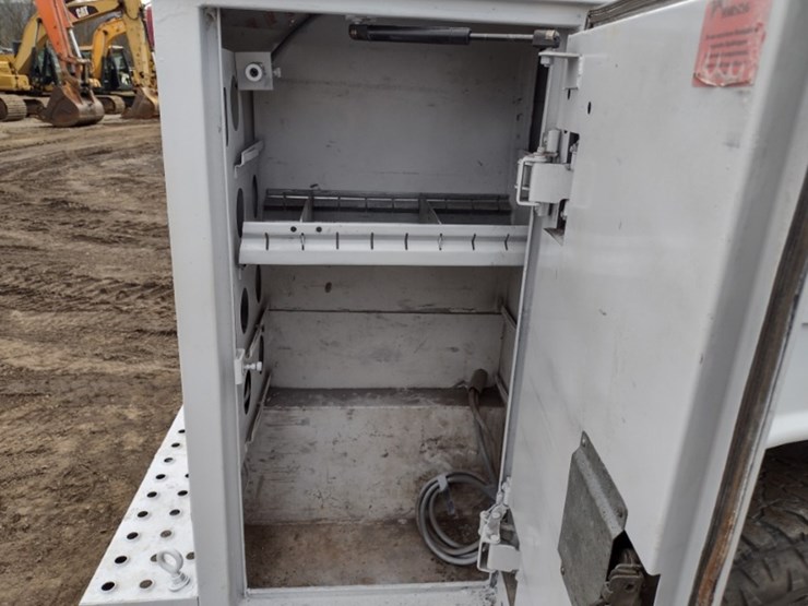 09-chevy-truck^title^-(qea-4045)-image-24