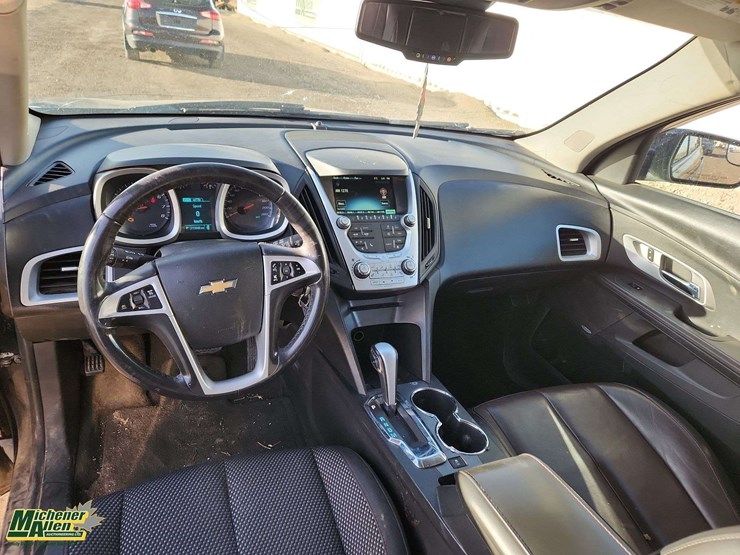 2013-chevrolet-equinox-lt-image-14