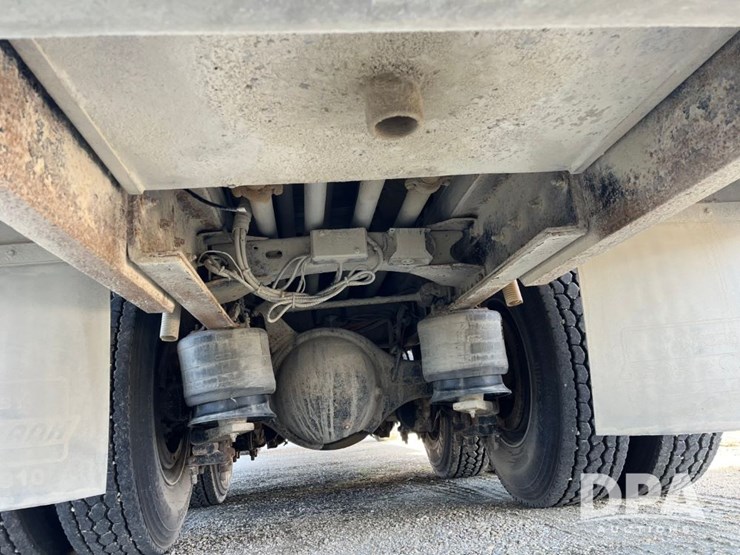 2016-freightliner-petroleum-truck-(jn3388,-unit-2374)-image-36