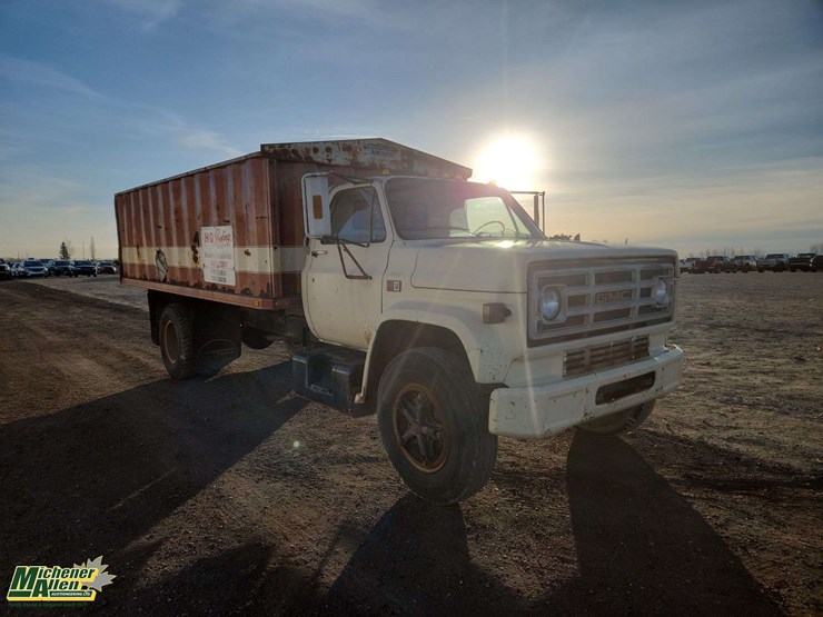 1991-gmc-7000-image-2