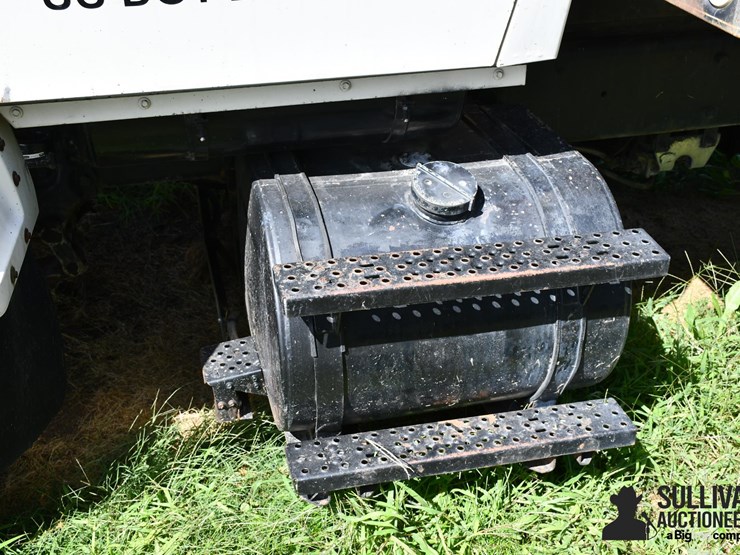 1991-ford-ln7000-image-17