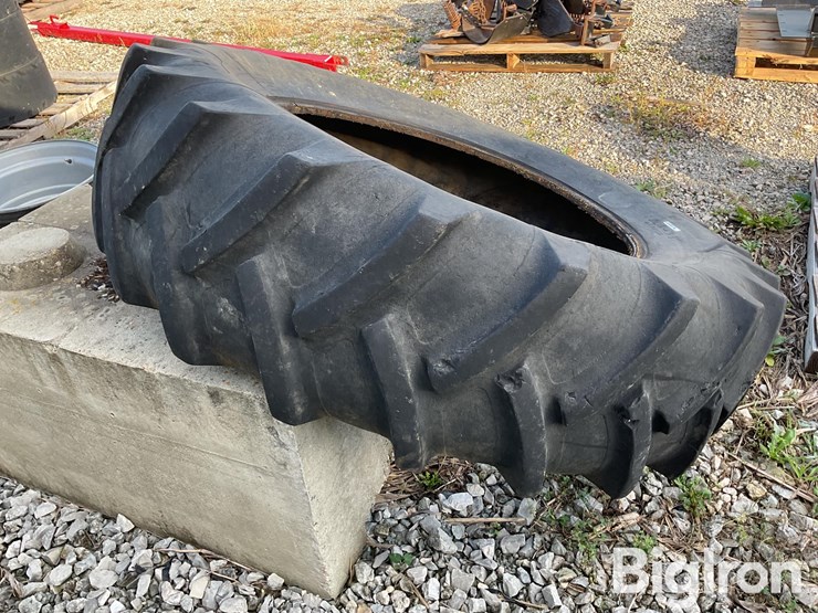 armstrong-tractor-tire-image-6