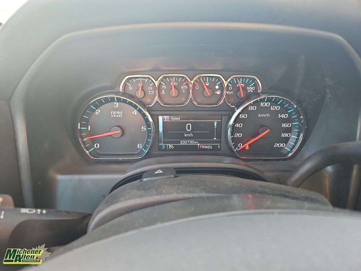 2018-chevrolet-silverado-3500hd-image-15