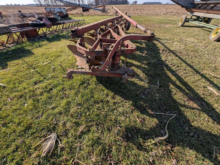 international-560-image-8