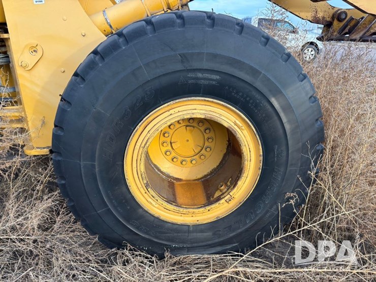 2001-deere-644h-image-30