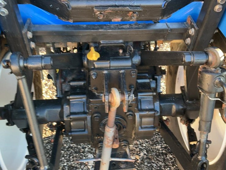 new-holland-tc29d-image-21