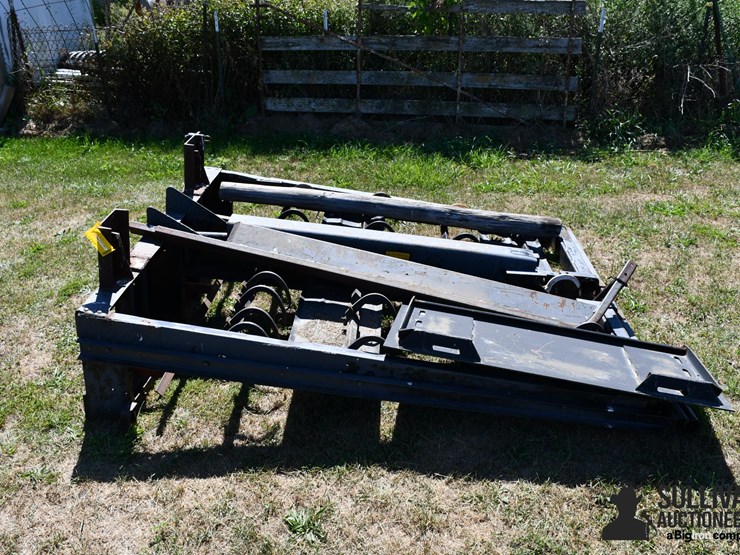 skid-mounted-hay-accumulator-image-8