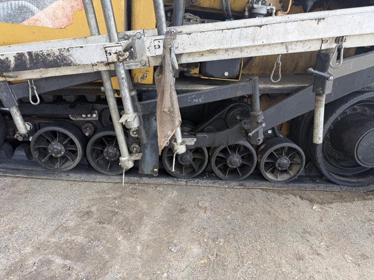 caterpillar-ap-1055f-image-79