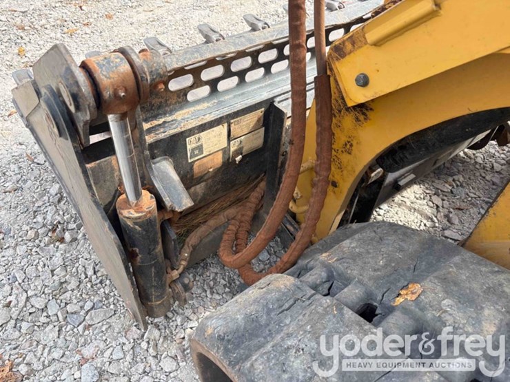 2022-caterpillar-299d3-xe-image-17