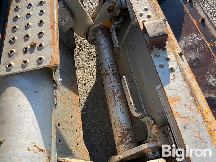 2007-case-450-image-9