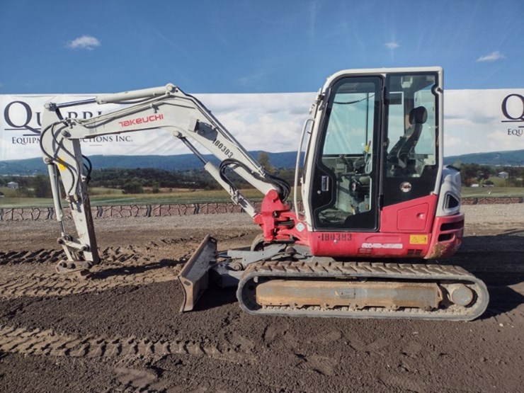 18-takeuchi-tb260cra-excavator-(qea-4048)-image-1