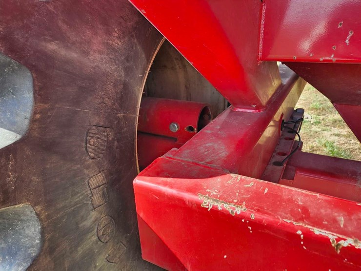 j&m-1150-graincart-image-9