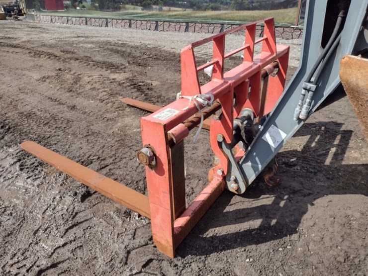 skyjack-sj1056th-image-18