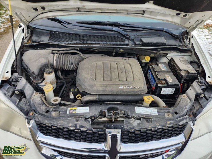 2013-dodge-grand-caravan-se-image-15