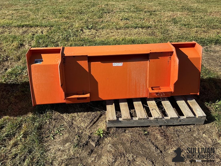 kubota-72"-material-bucket-image-6