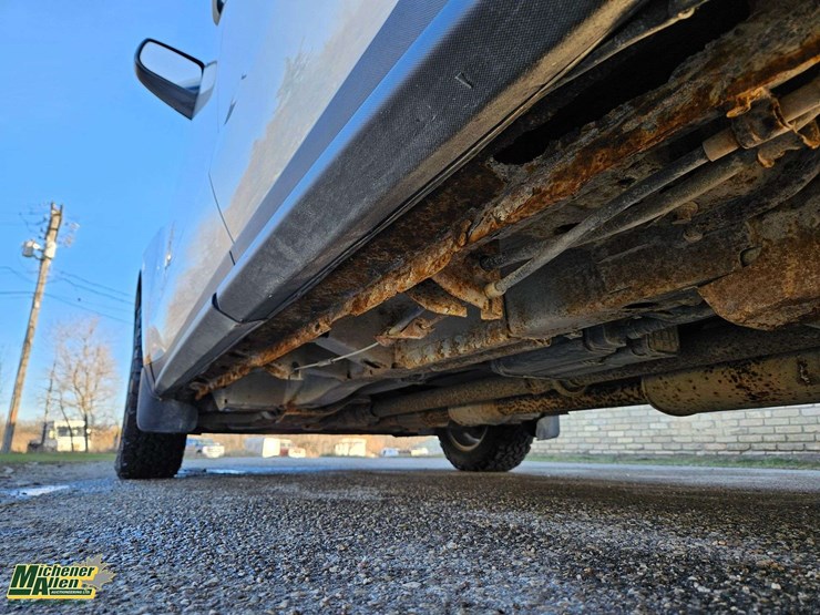 2016-chevrolet-equinox-lt-image-14