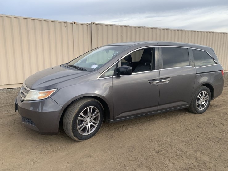 2012-honda-odyssey-exl-image-1