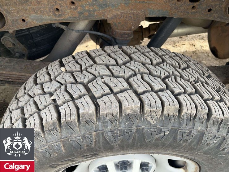 2016-gmc-sierra-2500hd-image-9