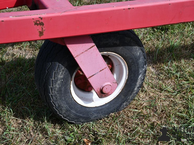 kuhns-1534-hay-accumulator-image-11