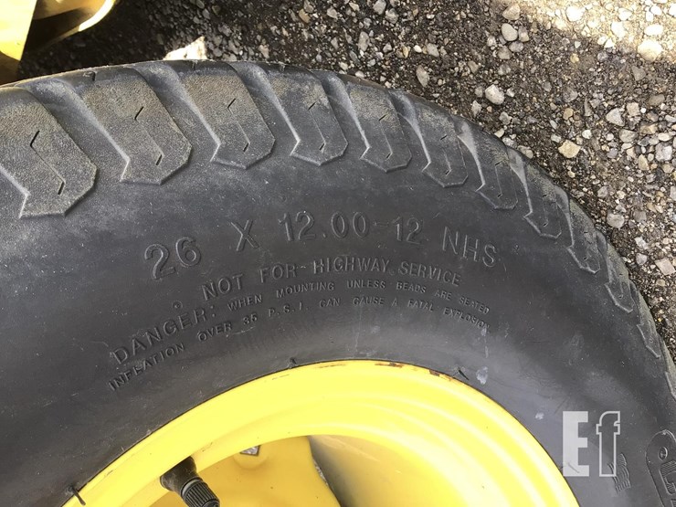 2004-john-deere-2210-image-18