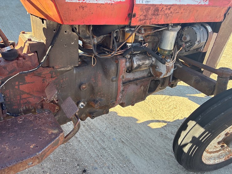 massey-ferguson-245-image-13