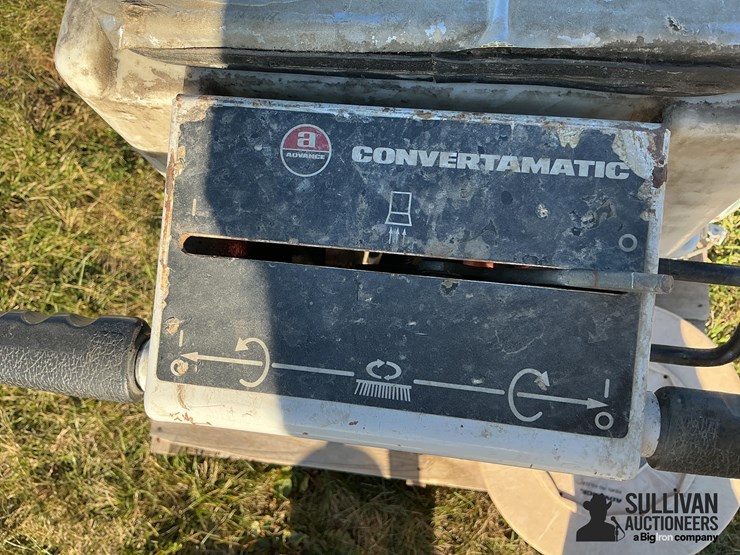 advance-convertamatic-20b-floor-cleaner-image-10