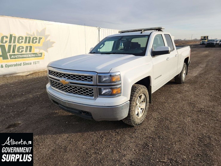 2015-chevrolet-silverado-1500-image-1