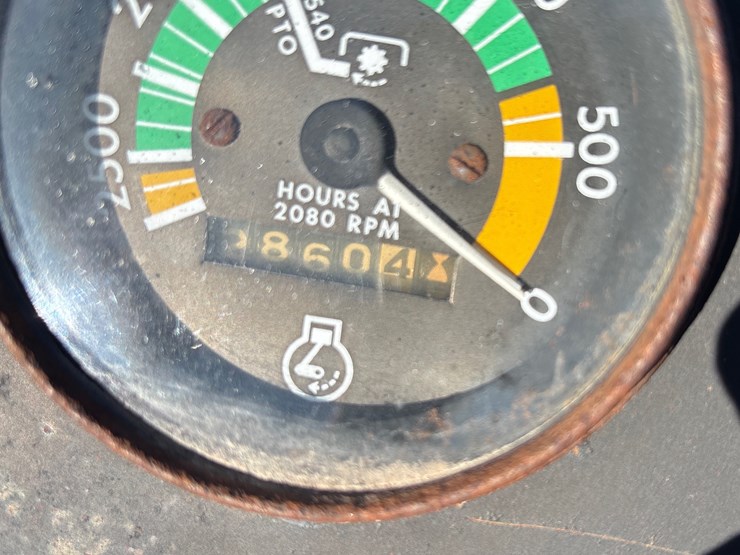 massey-ferguson-245-image-10