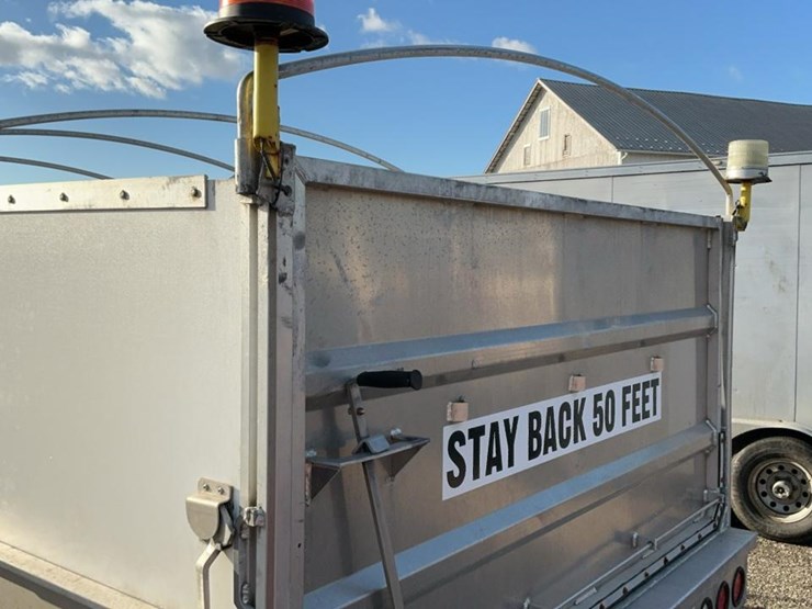 #2205-•-2016-g-s-specialty-dump-trailer*-image-23