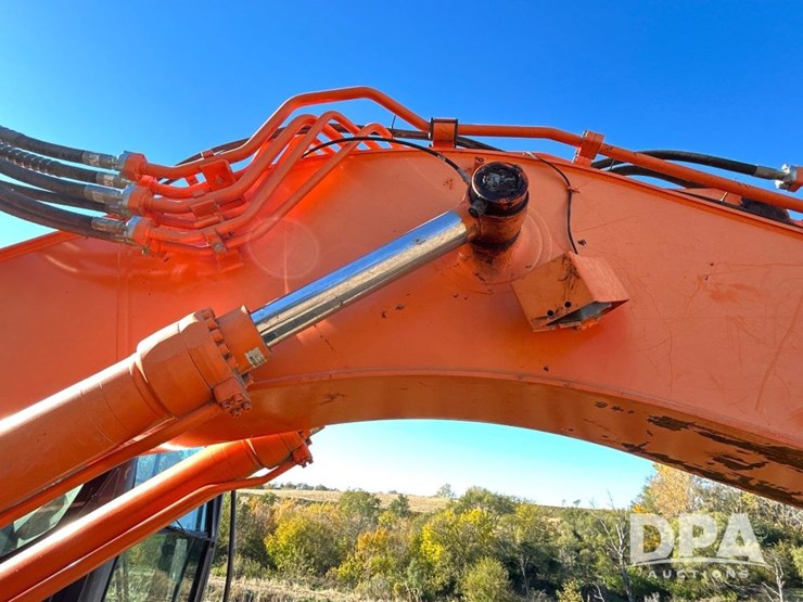 2014-doosan-dx235-lcr-image-36