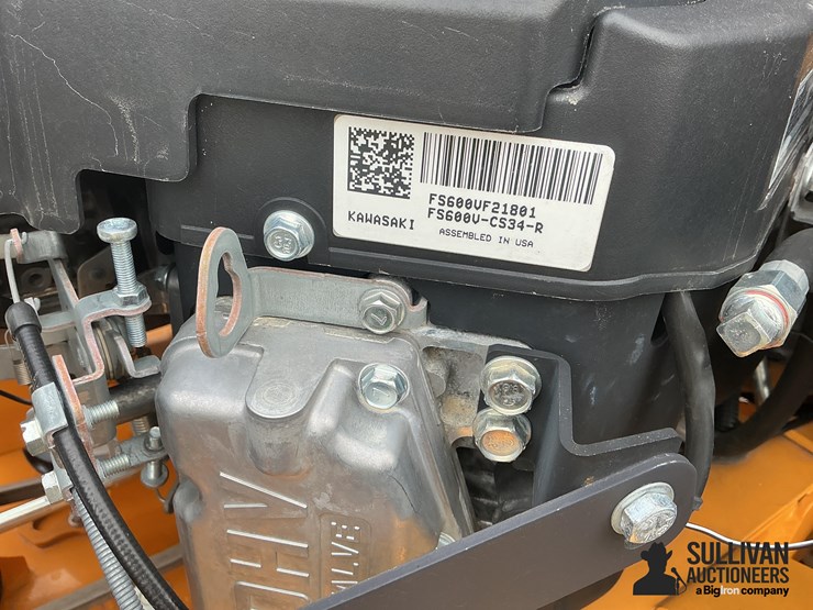 2021-cub-cadet-pro-x600-stand-on-36”-lawn-mower-image-20