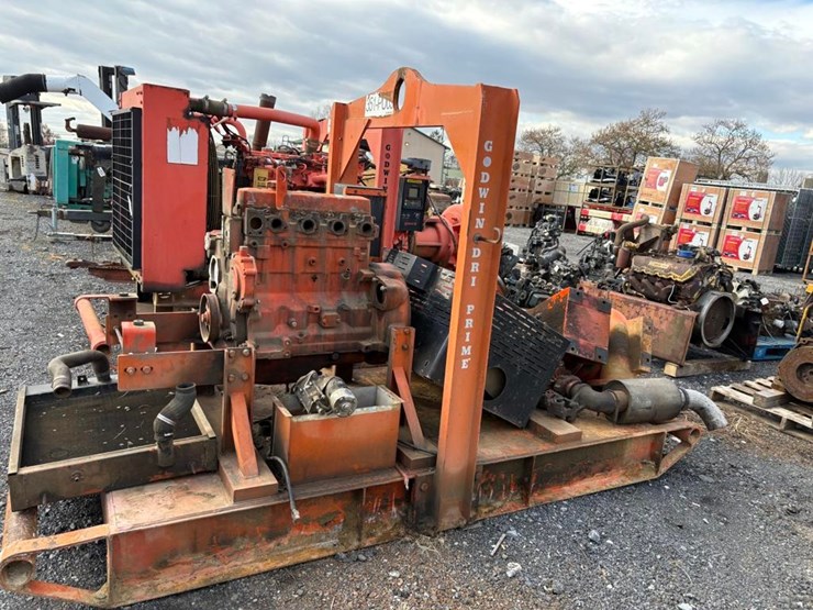 john-deere-4045t-image-2