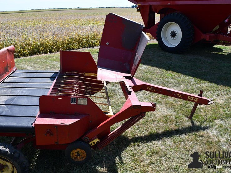 new-holland-144-image-20