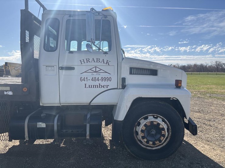 #1337-•-1998-mack-cs200-flatbed-image-11