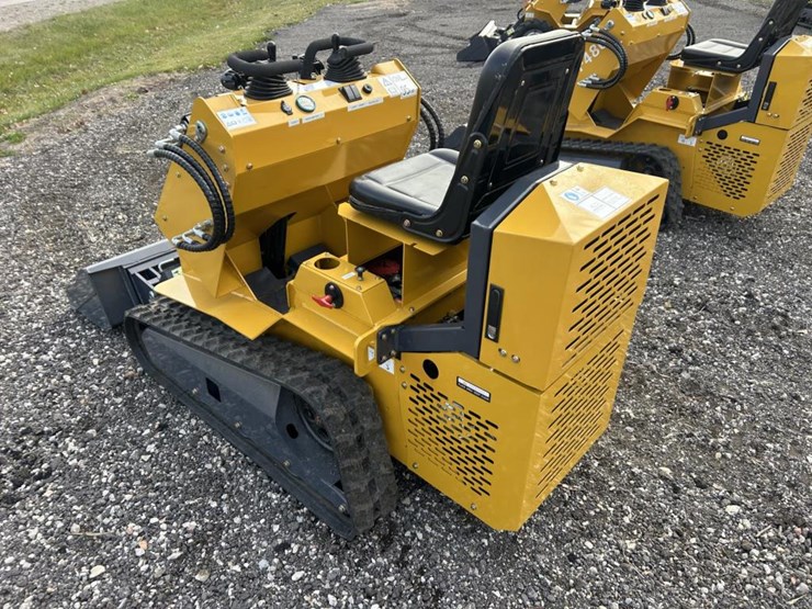 #2710-•-2025-infront-yf400-mini-tracked-skid-steer-image-3
