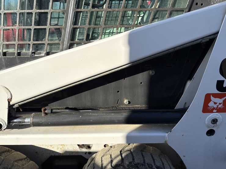 2015-bobcat-s70-image-19